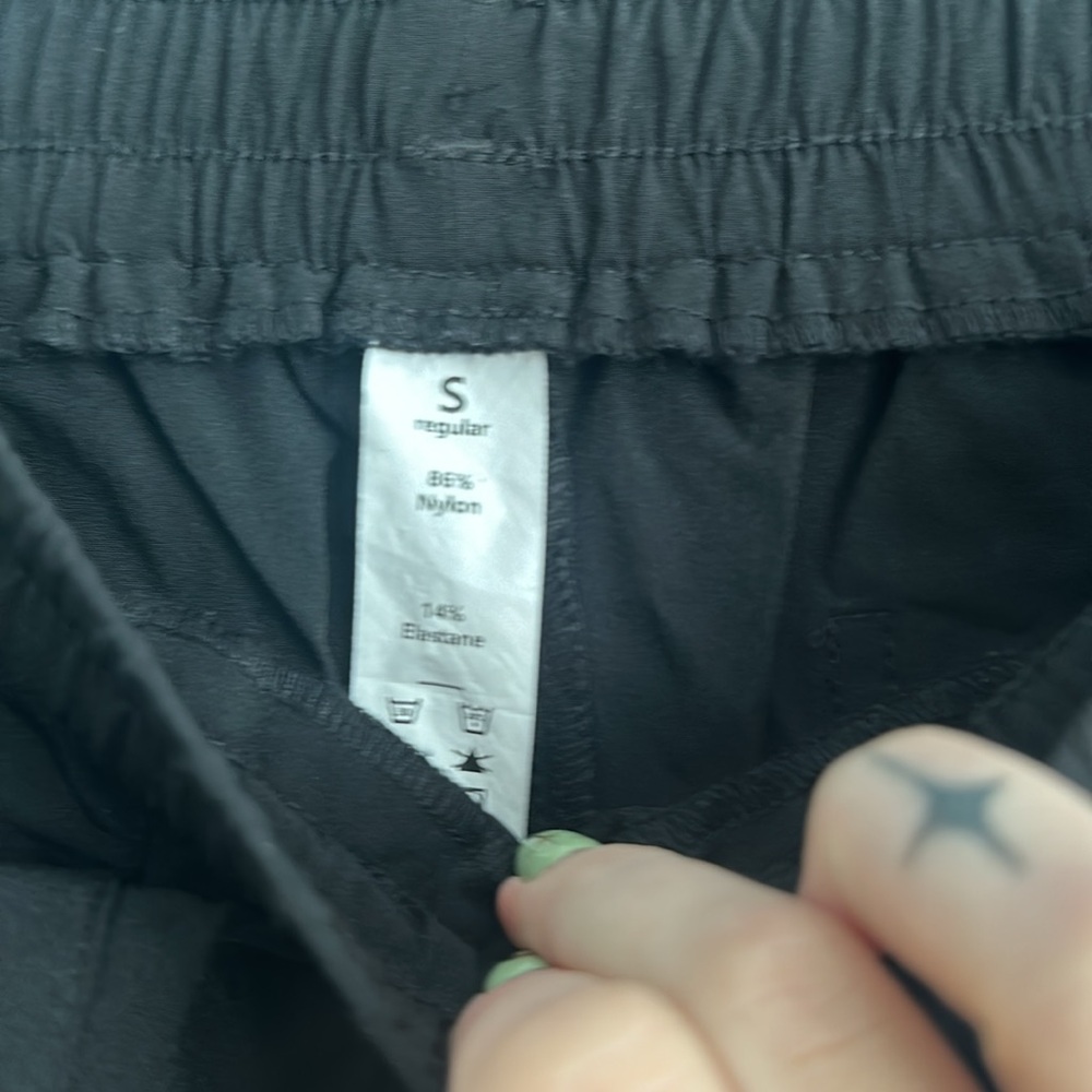 Halara pants - Picture 2 of 2